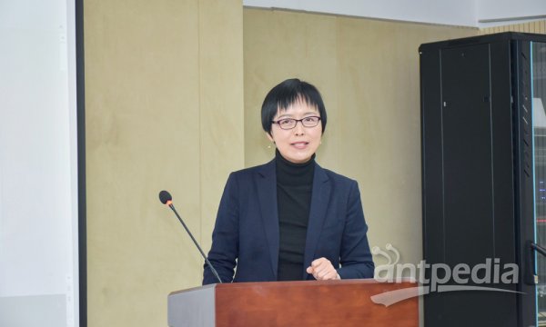 中科新生命科技服务市场部市场总监张红燕博士主持